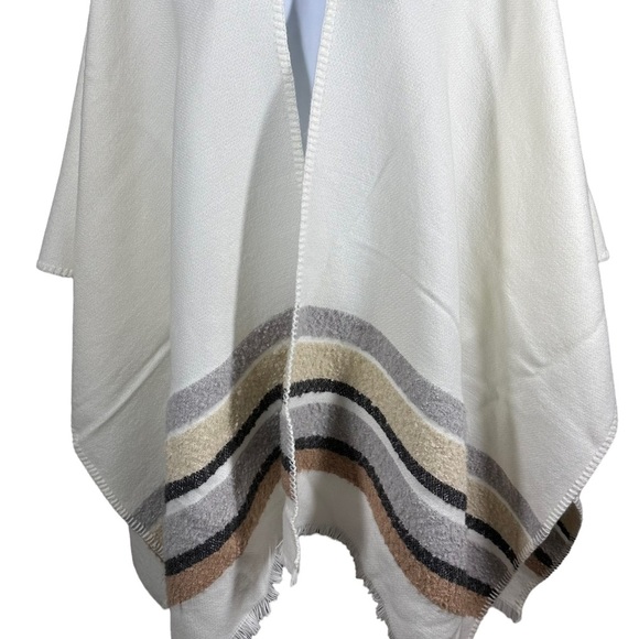 TORRID One Size Cream Cold Weather Ruanna Striped Oversize Open Front Shawl/Cape - Picture 2 of 7
